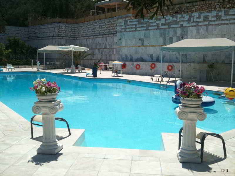 Paco'S Resort Gaios Exteriör bild